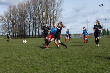 Bild 37 - C-Juniorinnen SV Steinhorst/Labenz - TSV Friedrichsberg-Busdorf : Ergebnis: 5:0